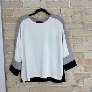 New Valerie Dumaine 🇨🇦 Cream and Black Top